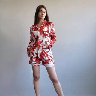 Telegram profile photo for Premium Quality Woman Brand Clothing