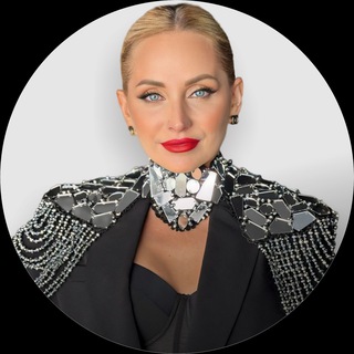 Telegram profile photo for Валя Шпакова | создатель InSTART