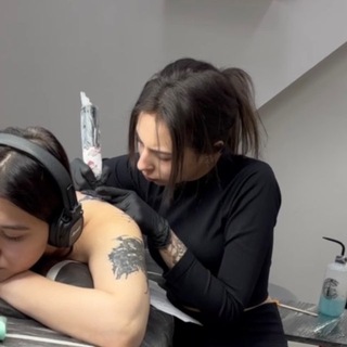 Telegram profile photo for kuemi tattoo