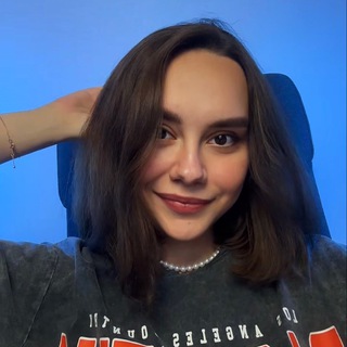 Telegram profile photo for LONGMANия | Английский язык ЕГЭ ОГЭ 10 класс | Настя Коллинз