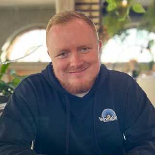 Telegram profile photo for Евгений Баранов | Фото. Люди. Истории.