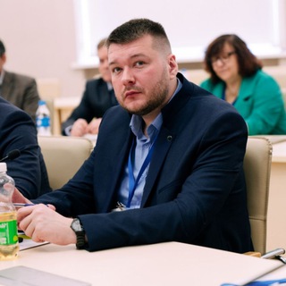 Telegram profile photo for Михаил Казмерчук. Лицом к студенту.