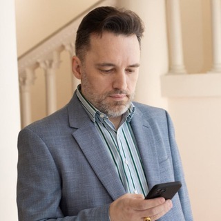 Telegram profile photo for Писатель Роман Толмачев 📚