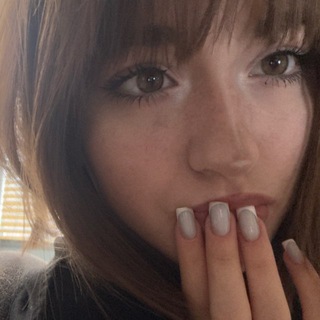 Telegram profile photo for poppy nails