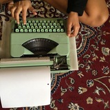 Telegram profile photo for "انجمن معتادان ادبیات"