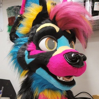 Telegram profile photo for Vixxens costume updates (furfancy)