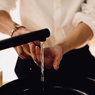 Telegram profile photo for Лист ожидания в канал mr.Q | yeol.park