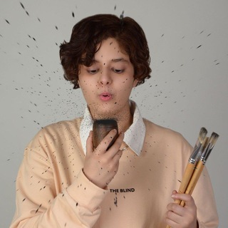 Telegram profile photo for "چهره های ماندگار" 🎨