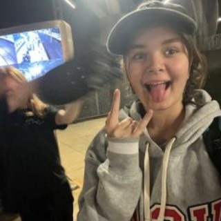 Telegram profile photo for 77 Медоед учится лаять