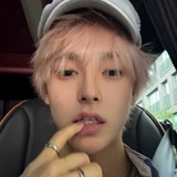 Telegram profile photo for Hyunjun. 🩷