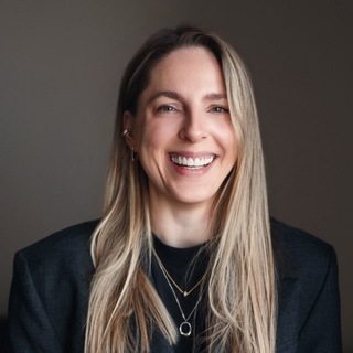 Telegram profile photo for Чехлатая и жизнь фотографа + ещё о чем-нибудь