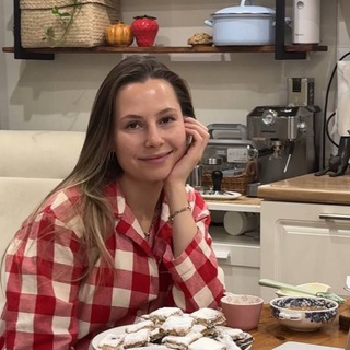 Telegram profile photo for Настя Младенова
