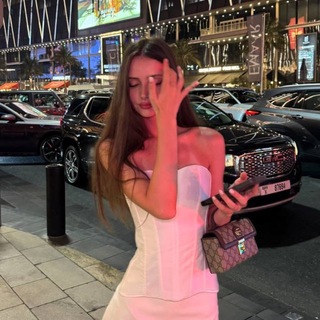Telegram group profile photo for целую, аня Chat