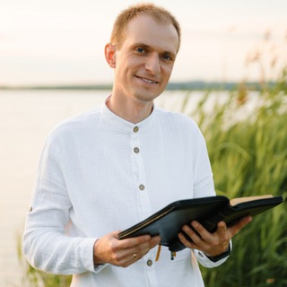 Telegram profile photo for Александр Белов 📖 + 🎸= ❤️