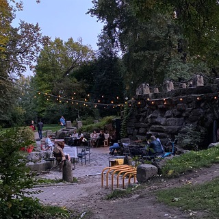 Telegram profile photo for Подошвы ботинок иногда