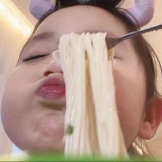 Telegram profile photo for 瑤瑤的心裡😘😘小世界